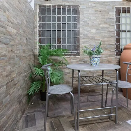 Sicily House - Cozy Near Ballaro Market Apartment Palermo