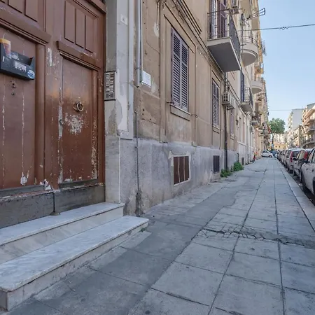 Apartment Sicily House - Cozy Near Ballaro Market Palermo