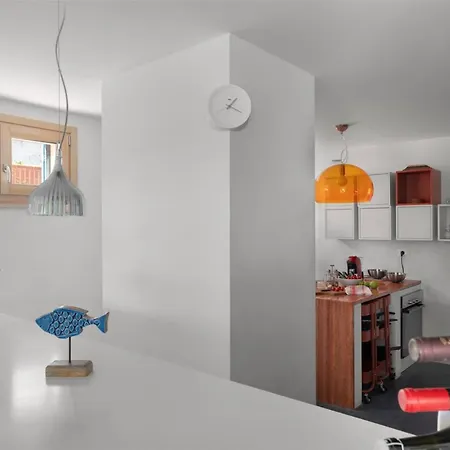 Hector's House By Domusicily Apartment *