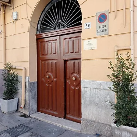 Dietro Il Massimo Palermo