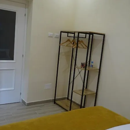 Il Giardino Segreto Apartment *
