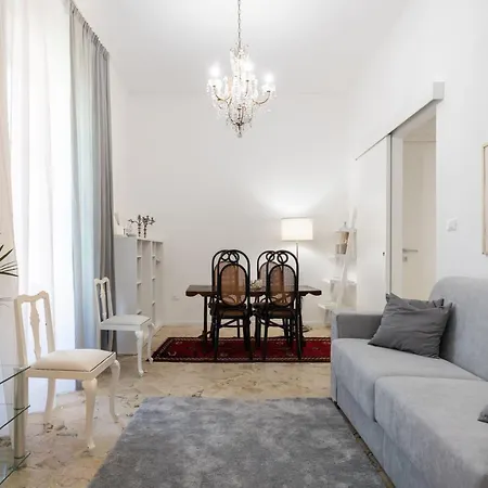 Esterolga Dimore Di Famiglia Deluxe Apartment