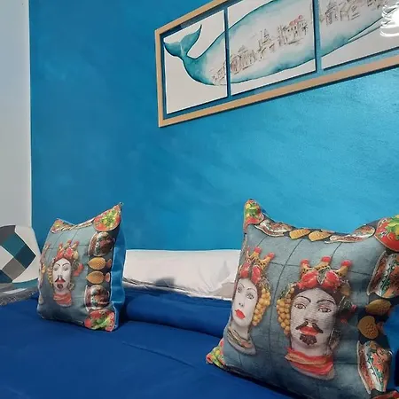 فندق مبيت وإفطار La Casa Del Moro - Al Politeama