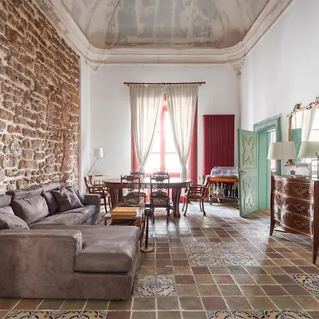 Apartment La Casa Del Principe By Domusicily