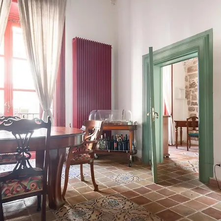 Apartment La Casa Del Principe By Domusicily