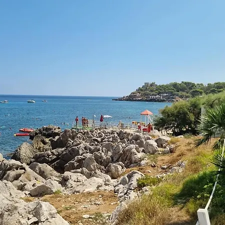Ashur Mondello Aparthotel Palermo
