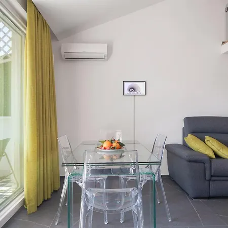 Archimedes Luxury With Terrace