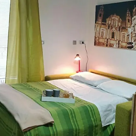 N21 Apartment *
