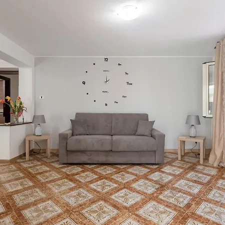 Casa In A Mondello-700m Dal Mare *