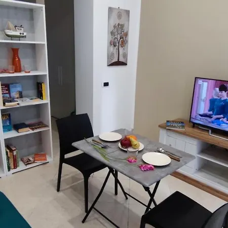 Holiday home Dimora Centrale 7 *