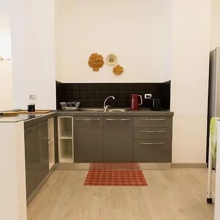 Apartment 2 Da Letto Al Politeama