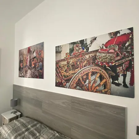 Life Guest house *