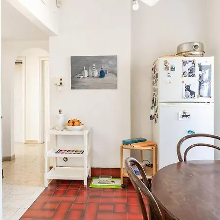 And Private Bathroom Between Mondello Beach And Old Town! Free Park! Homestay Palermo