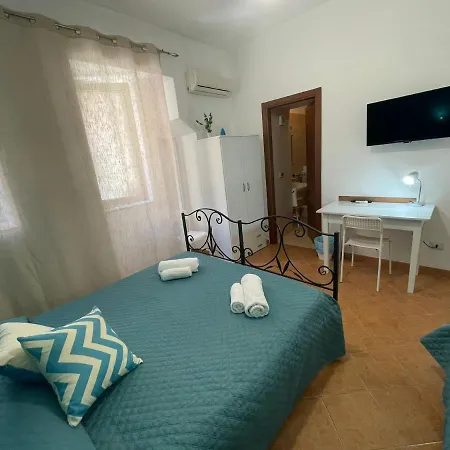 Maqueda Guest house *