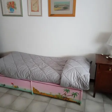Zisa Apartment
