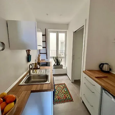 Orlando_a Center Sicilian Treat Apartment *