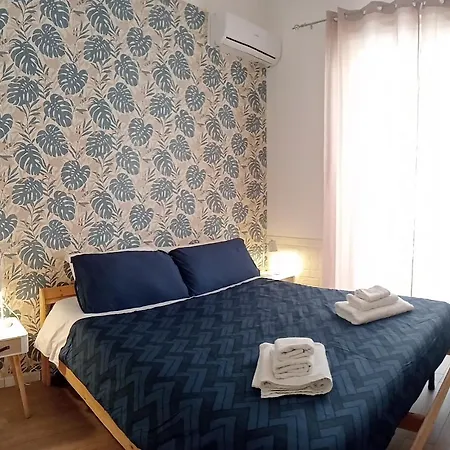 Dietro Il Massimo Guest house *