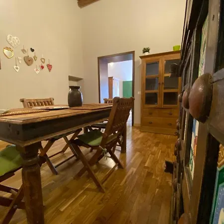 Casa Vetriera *