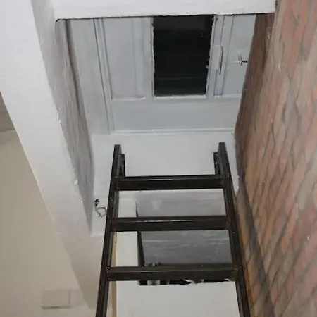 Casa Design Con Terrazzo In Centro Storico