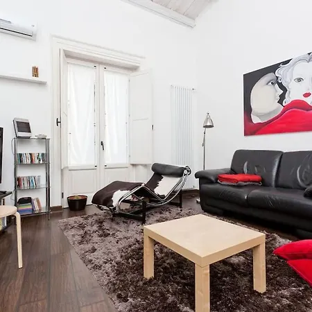 Casa Design Con Terrazzo In Centro Storico
