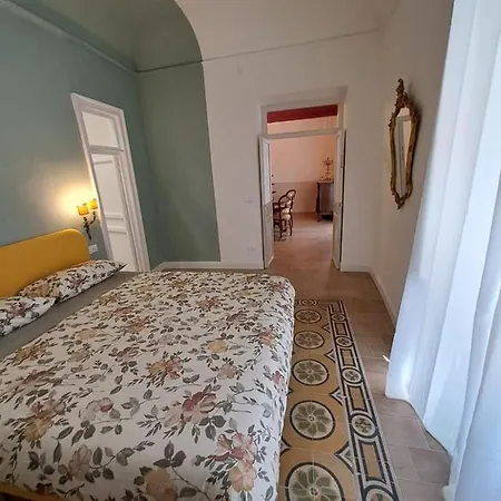 Al 55 Ballaro Apartment