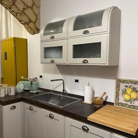 La Kalsa Di Somavi Apartment *