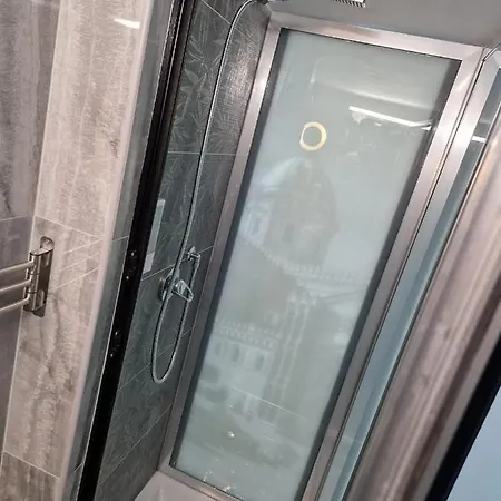 Confort 73 Palermo