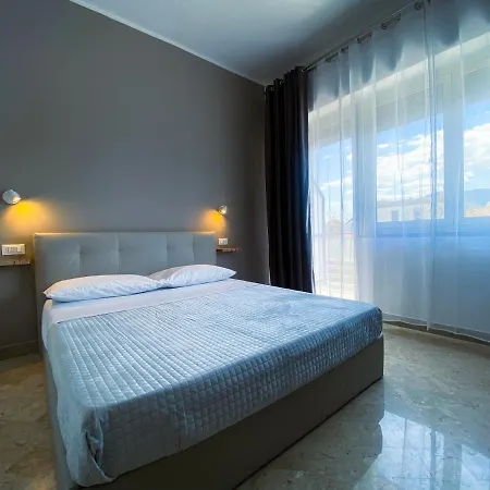 Leone & Restaurant 3* Palermo