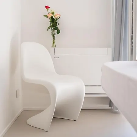 Eligius Luxury