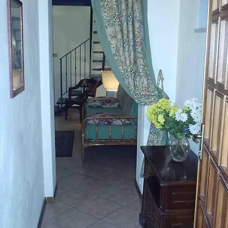 Charming Mezzanine Flat In Centre Apartment *
