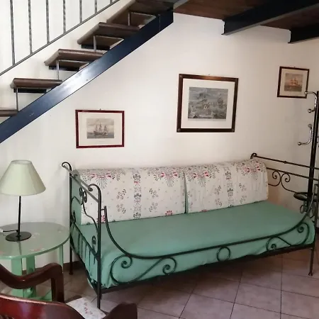 Charming Mezzanine Flat In Centre Apartment *