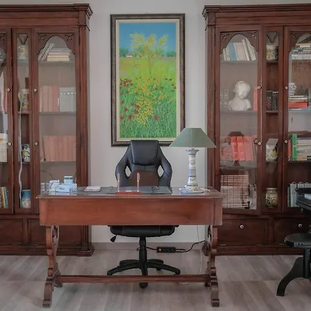 Maridea Apartment