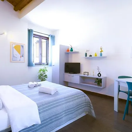 Spazio E Colore Nel Cuore Della Citta *