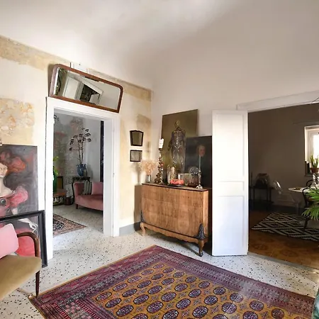 Iflat Casa Bastiana Arte E Tradizione Siciliana *