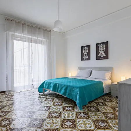 Appartamento Via Liberta Roomy