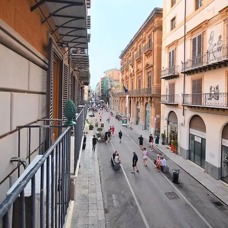 Iflat Al Vicolo Del Centro Apartment