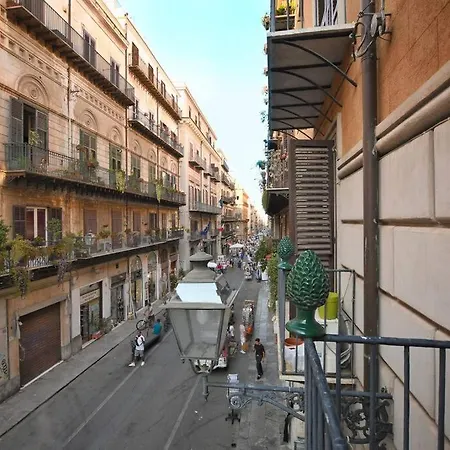 Iflat Al Vicolo Del Centro Apartment *