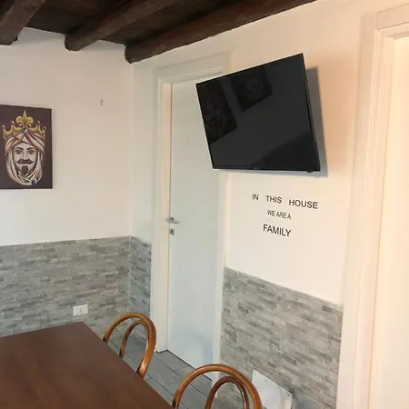 La Casetta Del Borgo Apartment *