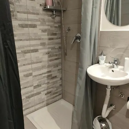 Inn Essential