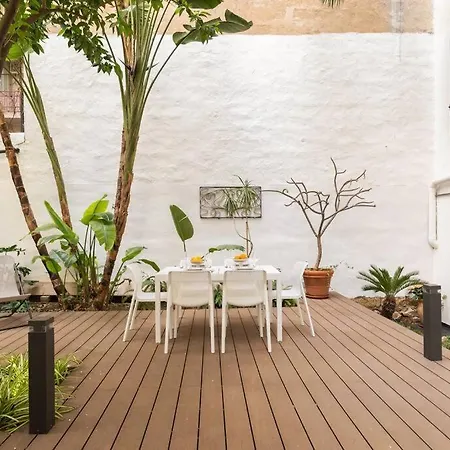 The Garden Boutique By Domusicily Apartment *