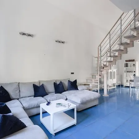 Privata A 800 Mt Dal Mare Villa Palermo
