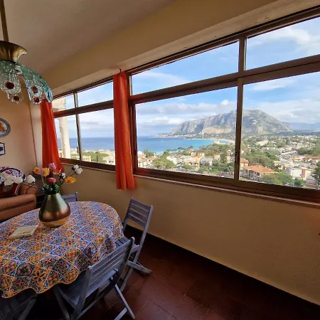 Holiday home Sunrise Mondello