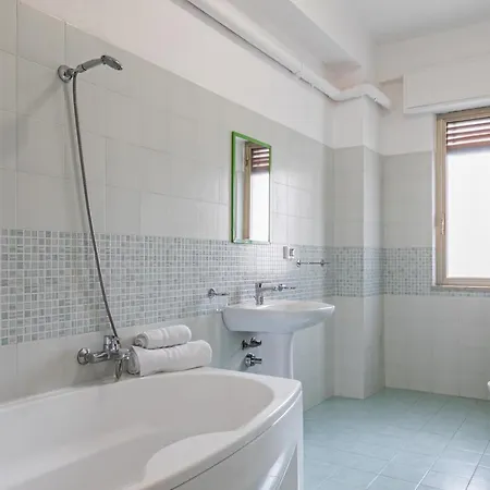 Appartamento Via Liberta Roomy *