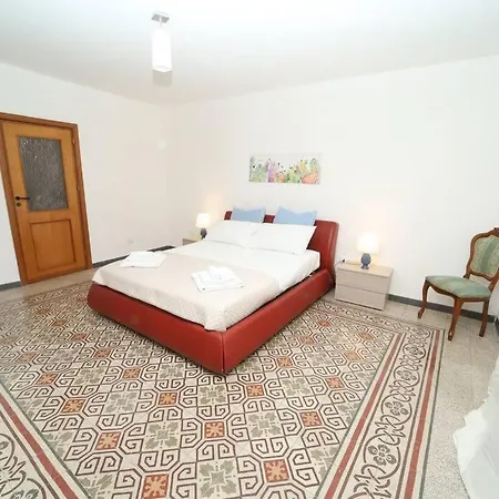 Apartment Colonna House Casa Tra La Zisa E La Cattedrale
