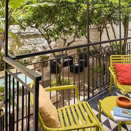 The Garden Boutique By Domusicily Apartment