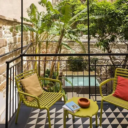 Apartment The Garden Boutique By Domusicily