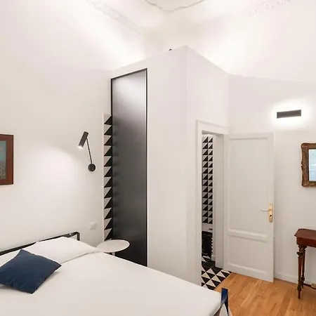 The Garden Boutique By Domusicily Apartment