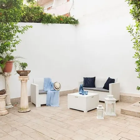 Privata A 800 Mt Dal Mare Villa