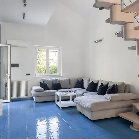 Privata A 800 Mt Dal Mare Villa