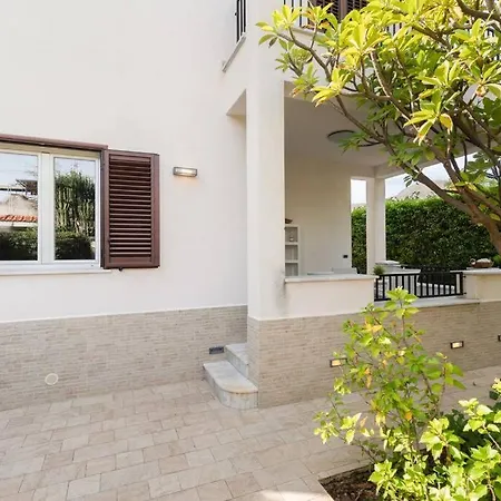 Villa Privata A 800 Mt Dal Mare Palermo